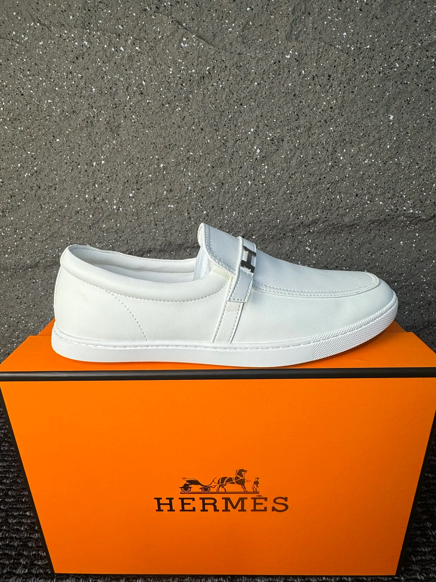 Men's men's shoes 💰440 [New style] 🪷🪷[HERMES] Hermès - High-end quality, the same style as the official website - Upper: 🔝 Nappa calfskin, with iconic H metal - Lining: water-dyed cowhide - Outsole: ultra-light TPU molded outsole - Ultra-high quality control·Fine workmanship: highlighted (high-end·luxury·grade) -Size: 38-44 (45 can be customized)·